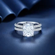 Lumière Cushion Sparkle Ring - Image 5
