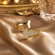 Dual T Interlock・Pave Crystal Open Ring - Image 5