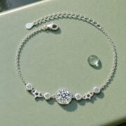 Star Orbit Round Bezel Star Moissanite Bracelet