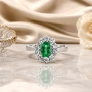 Emerald Laurel Ring - Image 3