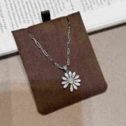 Sparkling pavé Daisy Flower Necklace in S925 sterling silver
