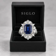 Royal Versailles 5.02ct Lab-Grown Sapphire Ring - Image 4